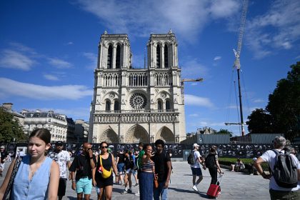 Notre-Dame de Paris : le diocèse réaffirme le principe de « gratuité du droit d&rsquo;entrée »