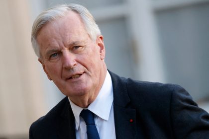 « Une calamité », « inacceptable » : la réduction des postes d&rsquo;enseignants et le budget 2025 de Barnier suscitent de vives réactions de LFI au RN
