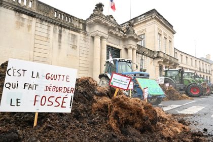  « Marre des promesses en l&rsquo;air » : en Occitanie, les agriculteurs en colère reprennent le chemin de la contestation