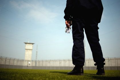 Prisons : plus de 83.000 détenus au 1er mai, un record inégalé