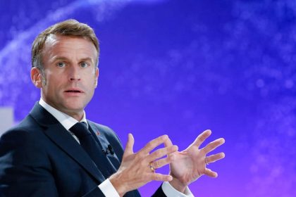Droits de douane : l&rsquo;UE prévoit des « tarifs réciproques » sur l&rsquo;acier et l&rsquo;aluminium, déclare Emmanuel Macron