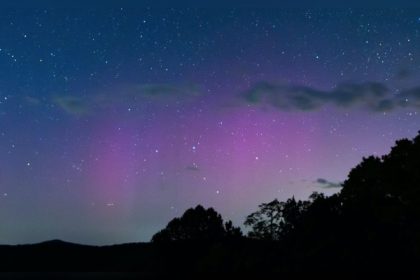 « Un évènement historique » : des aurores boréales à prévoir ce week-end après une double éruption solaire colossale