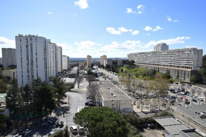 Nîmes : une médiathèque, rénovée pour un million d&rsquo;euros, bientôt détruite car utilisée par les dealers