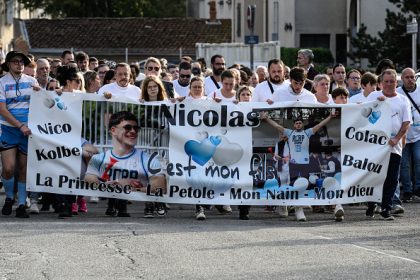 Romans-sur-Isère : une marche blanche en hommage à Nicolas Dumas, le rugbyman tué devant une discothèque