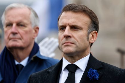 Censure : Michel Barnier présente sa démission, Emmanuel Macron va s&rsquo;adresser aux Français