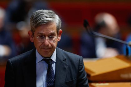Charles de Courson et Jean-François Copé plaident pour une démission de d&rsquo;Emmanuel Macron, pour sortir de la crise post-dissolution