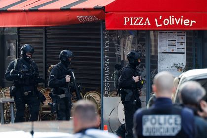 Issy-les-Moulineaux : l&rsquo;homme retranché dans une pizzeria arrêté, ses otages libérés