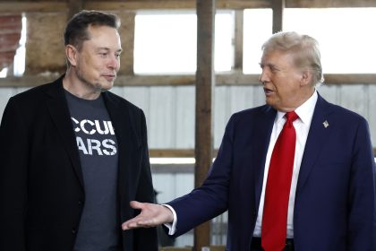 Les défis et les pistes permettant à Donald Trump de réduire le nombre de fonctionnaires fédéraux