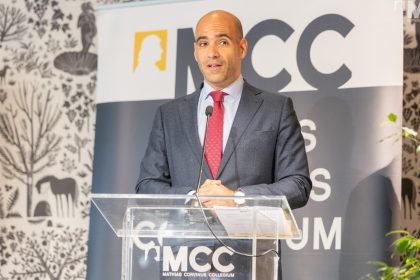 Rodrigo Ballester : « L’élection américaine révèle un clivage entre ceux qui suivent les médias traditionnels et ceux qui s’informent par de nouveaux canaux d’information »