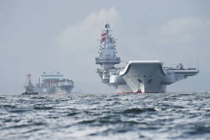 La Chine mène des exercices sans précédent avec deux porte-avions en mer de Chine méridionale