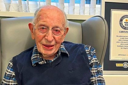 Décès de l&rsquo;homme le plus vieux du monde en Angleterre