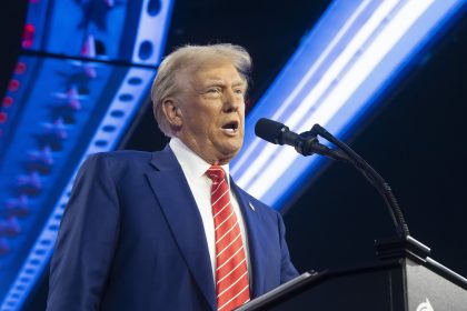 Donald Trump a envoyé un message de Noël à Justin Trudeau, au Groenland et aux soldats chinois déployés au Panama