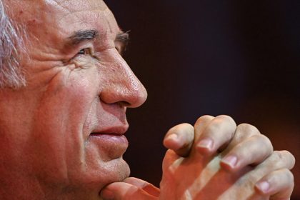 La passation de pouvoir à Matignon entre Michel Barnier et François Bayrou aura lieu à 17h00