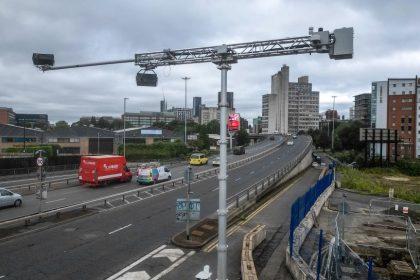 Royaume-Uni : un nouveau radar capable de détecter des conducteurs ivres ou drogués au volant en phase de test