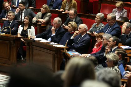 Emmanuel Macron recevra vendredi les chefs des groupes parlementaires du PS, du camp macroniste et de LR