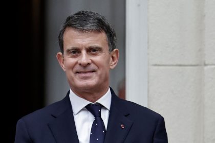 Manuel Valls veut se rendre à Mayotte « le plus vite possible », et ambitionne de « reconstruire », « mieux et différemment »