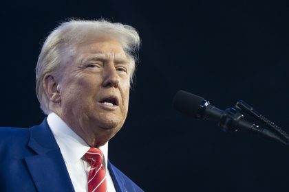 Trump demande à la Cour suprême de suspendre l&rsquo;interdiction de TikTok afin de négocier une solution