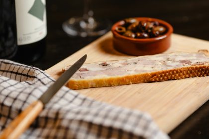 Lyon : le chef japonais Taiki Mano élu « haut la main » champion du monde de pâté en croûte