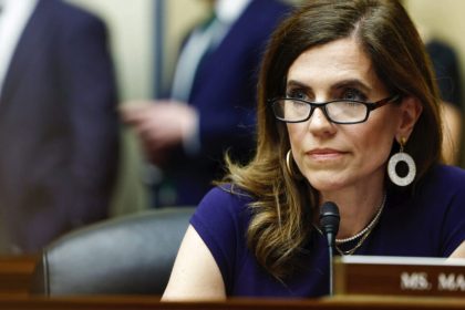 Une soixantaine de Démocrates se joignent aux Républicains pour un projet de loi visant à expulser les immigrés clandestins auteurs de violences domestiques ou de délits sexuels