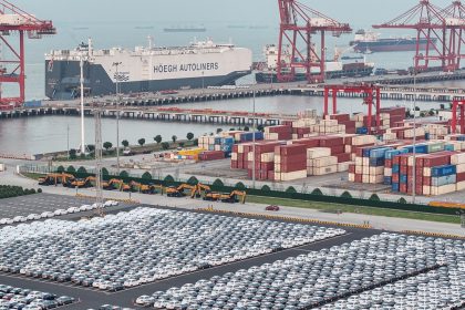 Les États-Unis finalisent l&rsquo;interdiction des voitures équipées de technologies chinoises et russes