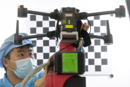 Les États-Unis prennent des mesures pour sécuriser la chaîne d&rsquo;approvisionnement des drones, alors que les modèles chinois restent sous surveillance