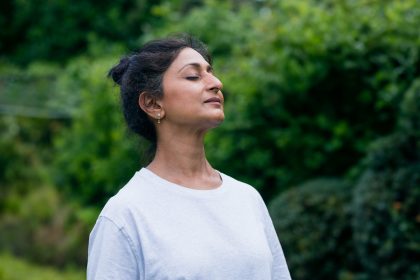 Ménopause et santé pulmonaire : comment les changements hormonaux accélèrent le déclin de la fonction pulmonaire