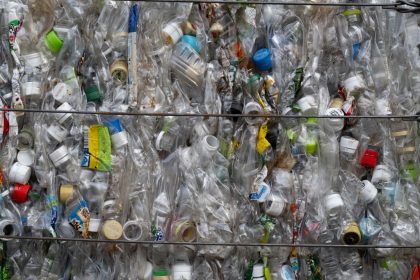 L&rsquo;UE veut interdire les polluants éternels des produits de la consommation