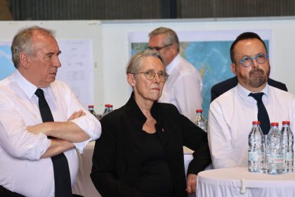 « Je me bats » pour avoir des postes d&rsquo;enseignants répondant aux besoins, affirme Élisabeth Borne