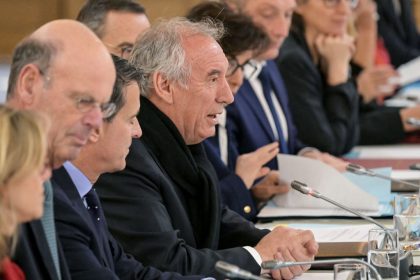 Un premier Conseil des ministres, pour le nouveau gouvernement, sous le signe de « l&rsquo;urgence budgétaire »