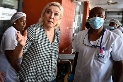 Marine Le Pen se rend à Mayotte, à la rencontre des sinistrés