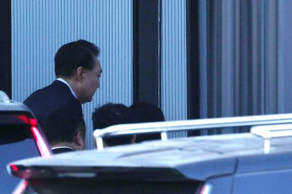 Corée du Sud : en détention provisoire, le Président Yoon, logé à la même enseigne que les autres détenus, refuse d&rsquo;être interrogé