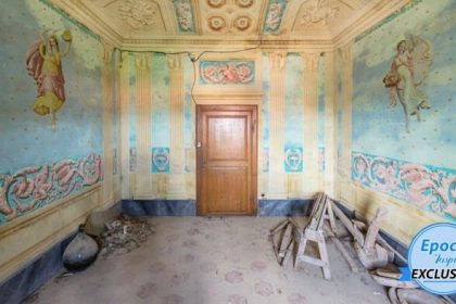 Le musée imaginaire : photos rares de peintures murales trouvées dans des bâtiments abandonnés et oubliés
