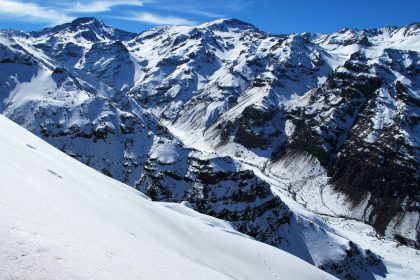 Isère : une jeune femme meurt dans une avalanche, deux blessés graves