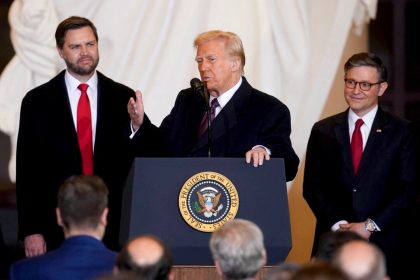 Donald Trump ordonne à nouveau aux États-Unis de se retirer de l’Accord de Paris sur le climat