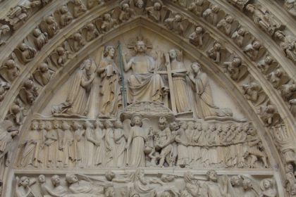 Portails de la France médiévale