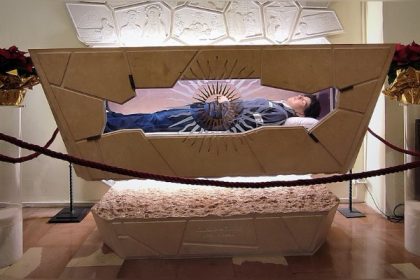 Initialement prévue le 27 avril, la canonisation de Carlo Acutis, le « geek de Dieu », reportée après la mort du pape François