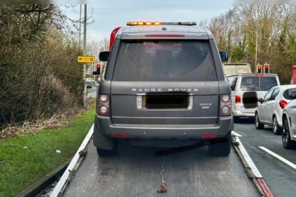 La police découvre que ce sexagénaire roulait sans permis depuis 49 ans, lors d’un simple contrôle