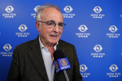 « Pouvoir ressentir dans mon âme le plaisir de voir cette beauté », décrit un ancien cadre aéronautique à propos de Shen Yun