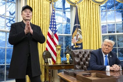 Elon Musk révèle les conclusions du DOGE : les 4 enseignements de son apparition dans le Bureau ovale