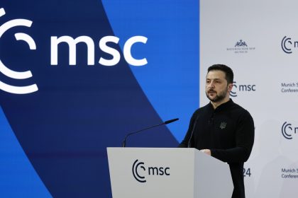 Volodymyr Zelensky appelle à la création de forces armées européennes