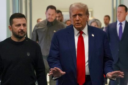 Donald Trump estime que Volodymyr Zelensky est inutile dans les pourparlers entre les États-Unis et la Russie