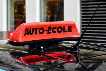 L&rsquo;examen du code de la route accessible en langue des signes à partir de cet été