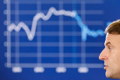 UE : Emmanuel Macron juge « caduque » la règle du déficit public à 3%