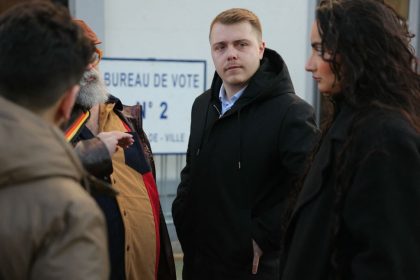 Villeneuve-Saint-Georges : Louis Boyard (LFI) battu au profit de la candidate LR qui remporte la municipale anticipée