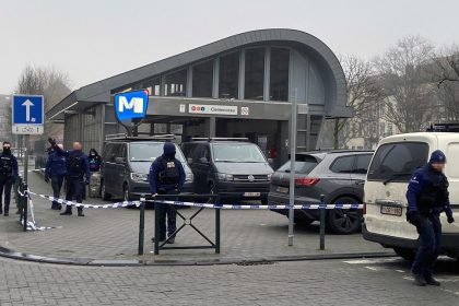Chasse à l&rsquo;homme après une fusillade à Bruxelles : au moins deux suspects en fuite dans les souterrains du métro