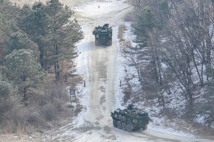 Séoul affirme que Pyongyang a livré 200 pièces d&rsquo;artillerie à longue portée à Moscou