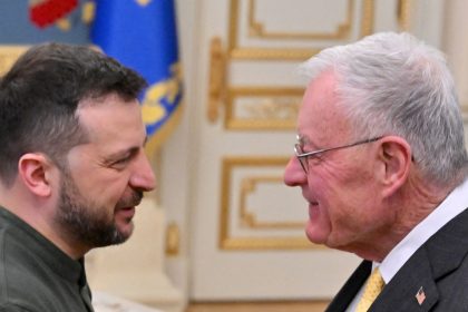 La rencontre à Kiev avec l&rsquo;envoyé américain redonne espoir en un accord sur la sécurité, estime Zelensky