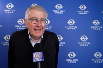 « Une belle école de danse », a estimé un élu à propos de Shen Yun