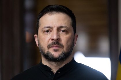 Volodymyr Zelensky déclare que l&rsquo;Ukraine n&rsquo;acceptera aucun accord de paix conclu sans la participation de Kiev