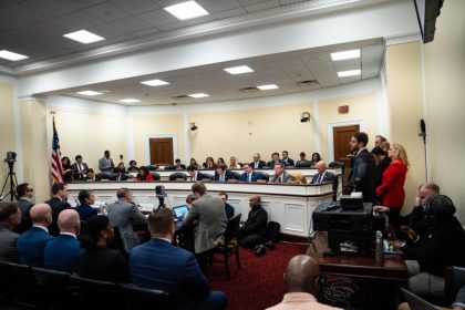 Des témoins détaillent comment des milliards de dollars d&rsquo;aide américaine ont été versés à des groupes terroristes, lors d&rsquo;une audition à la Chambre des représentants des États-Unis